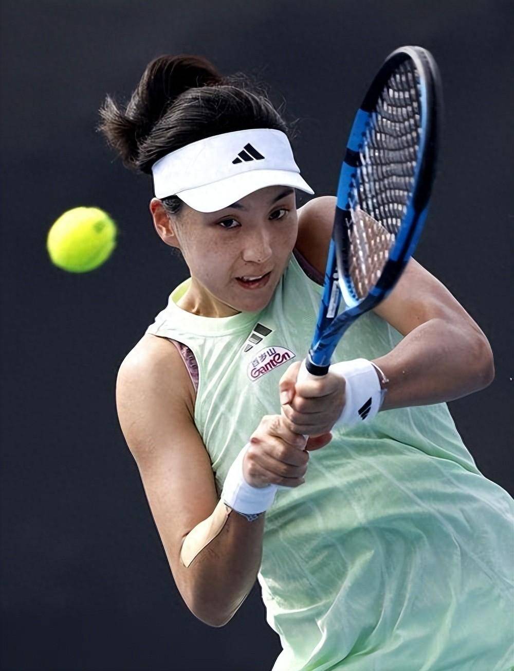 篮在面对联 篮在面对联