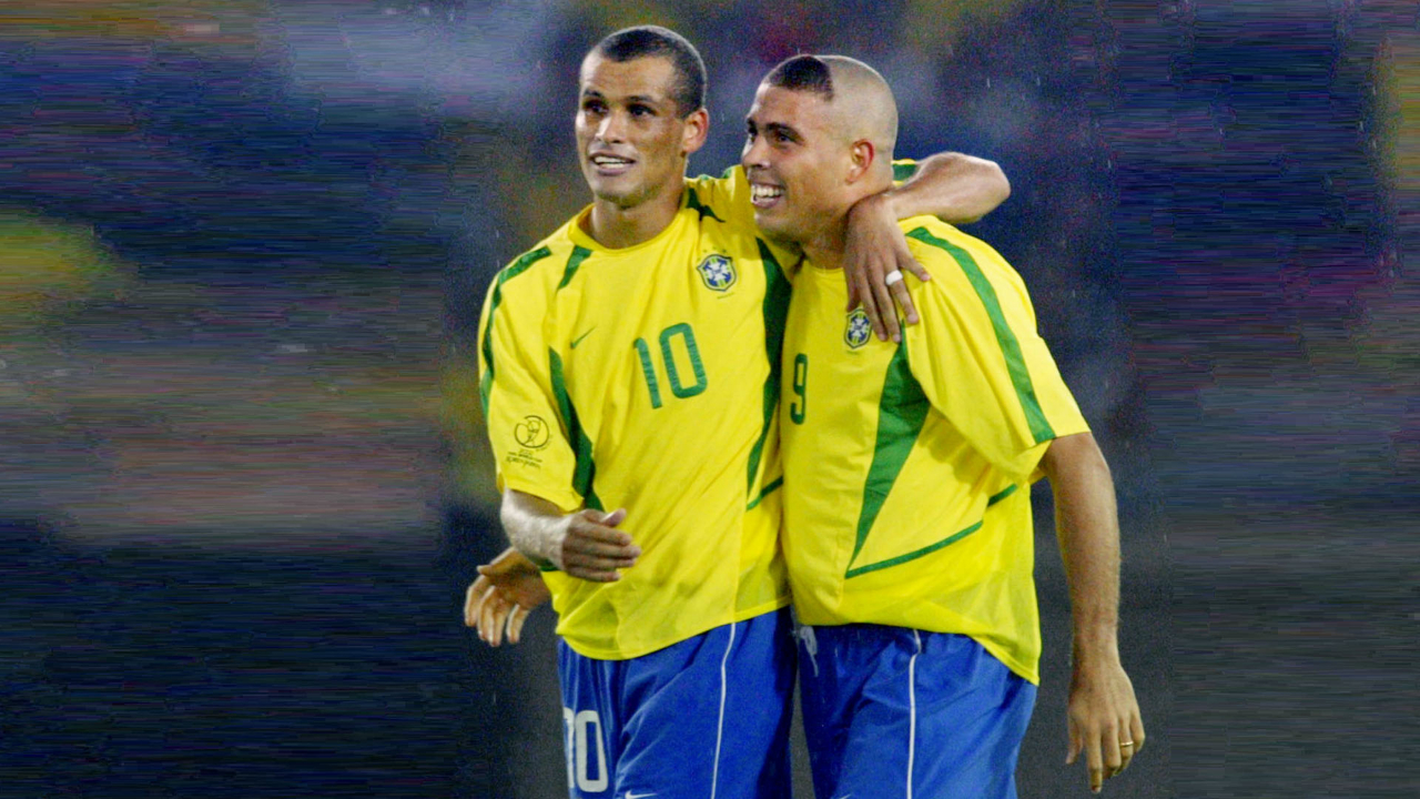 并逐渐接触 并逐渐接触